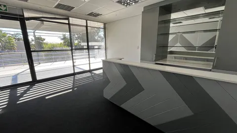 Main Straight, Main Road, Bryanston